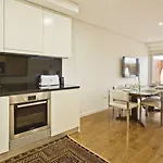 Bmyguest - Sao Bento Terrace Daire Lisboa