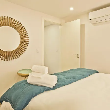 Апартаменты Bmyguest - Sao Bento Terrace Лиссабон